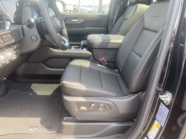 2026 GMC Yukon Denali - Photo 11
