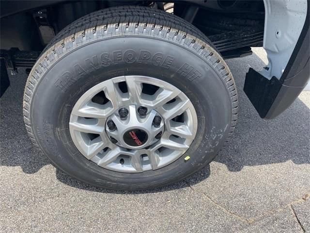 2025 GMC Sierra 2500HD Pro - Photo 10