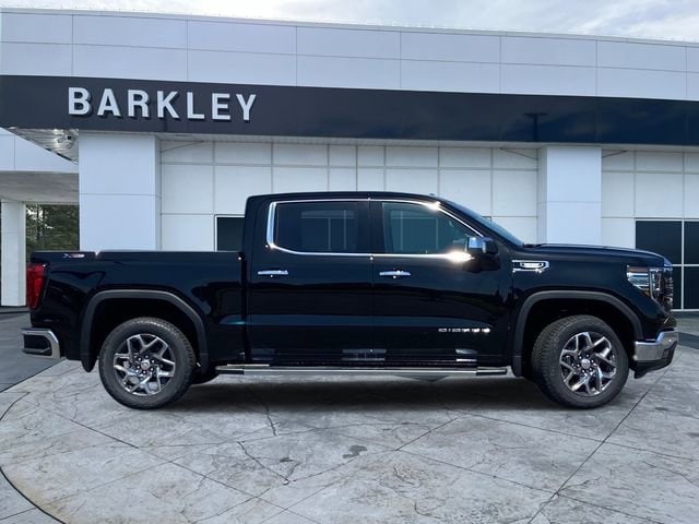 2026 GMC Sierra 1500 SLT - Photo 2