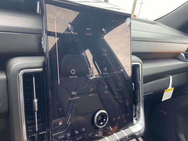 2026 GMC Yukon Denali - Photo 18