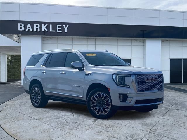 White Frost Tricoat 2024 GMC Yukon SUV / Crossover Four-Wheel Drive Automatic