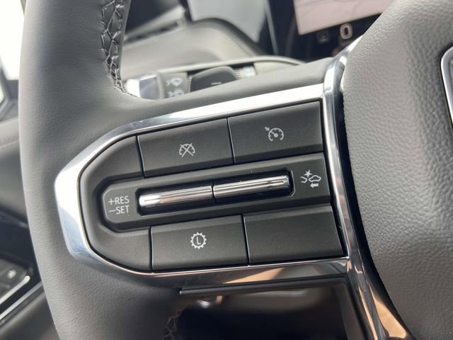 2026 GMC Yukon Denali - Photo 15