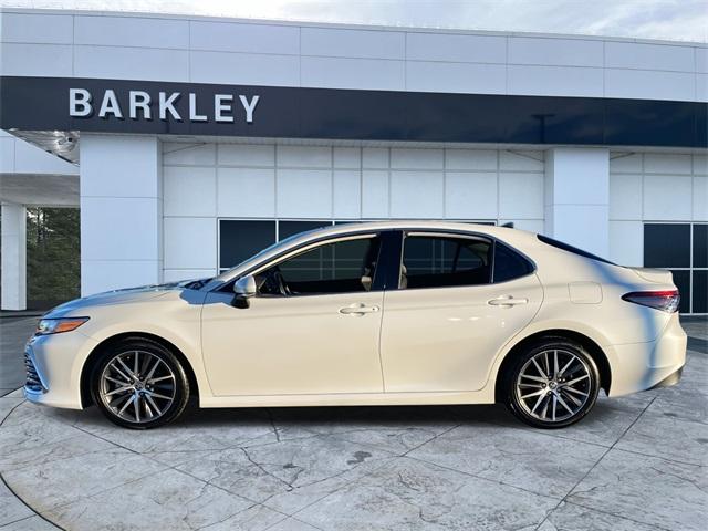 2024 Toyota Camry XLE V6 photo 4