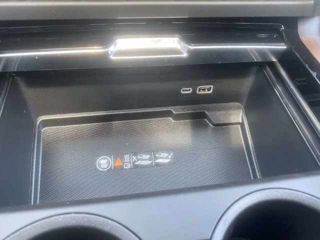 2026 GMC Yukon Denali - Photo 20