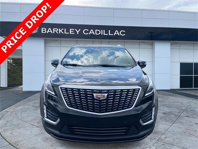 2022 Cadillac XT5 Luxury photo 2