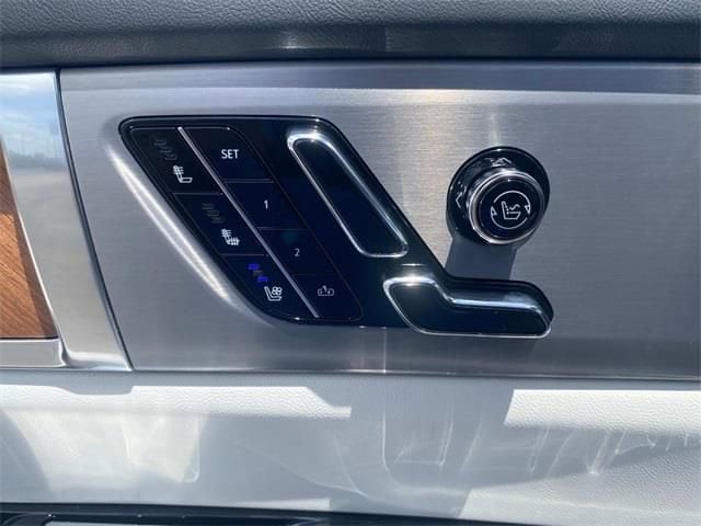 2026 Cadillac VISTIQ Sport - Photo 13