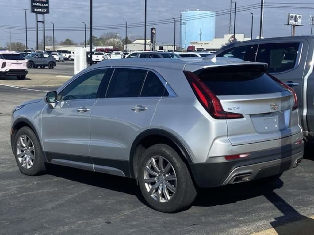 Used 2022 CADILLAC XT4 Premium Luxury SUV