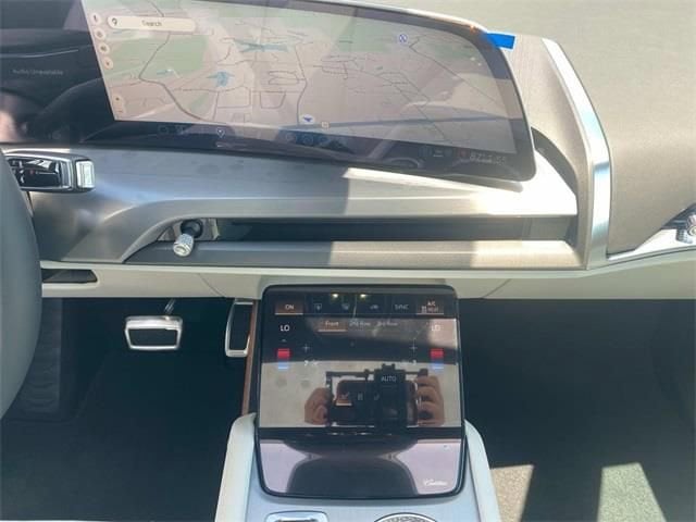2026 Cadillac VISTIQ Sport - Photo 28