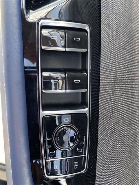 2026 Cadillac VISTIQ Premium Luxury - Photo 13