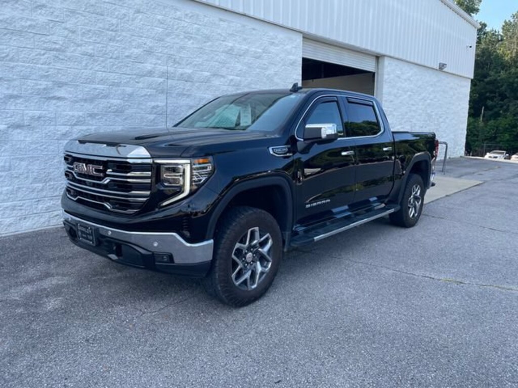 Used 2024 GMC Sierra 1500 SLT Truck Crew Cab
