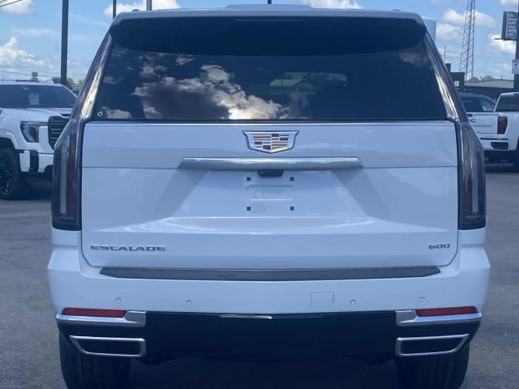 New 2026 CADILLAC Escalade Luxury SUV
