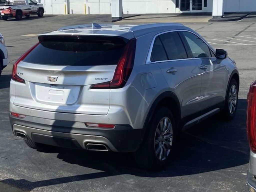 Used 2022 CADILLAC XT4 Premium Luxury SUV