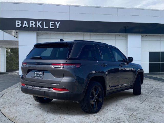 Used 2026 Jeep Grand Cherokee Limited 4x2 SUV