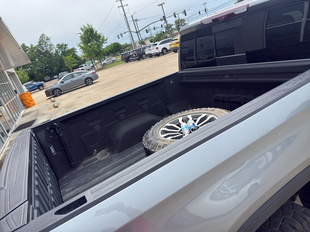 2023 GMC Sierra 1500 AT4X - Photo 4