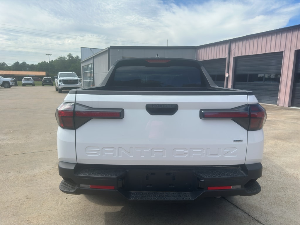 Used 2025 Hyundai Santa Cruz SE Truck Crew Cab