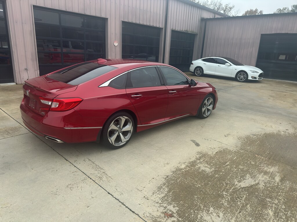 Used 2018 Honda Accord Touring 2.0T Sedan