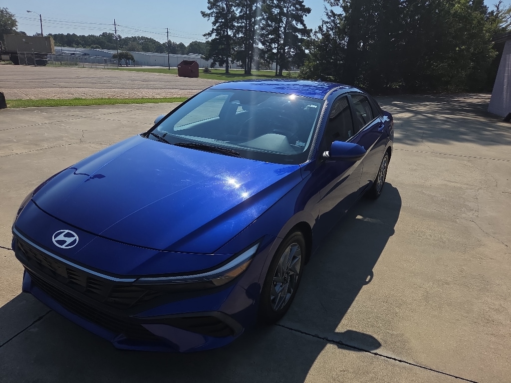 Used 2024 Hyundai Elantra SEL Sedan