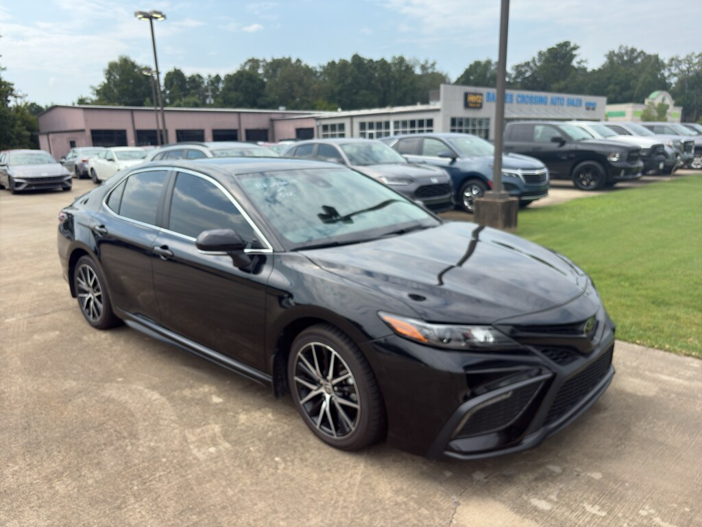 Used 2024 Toyota Camry SE Sedan