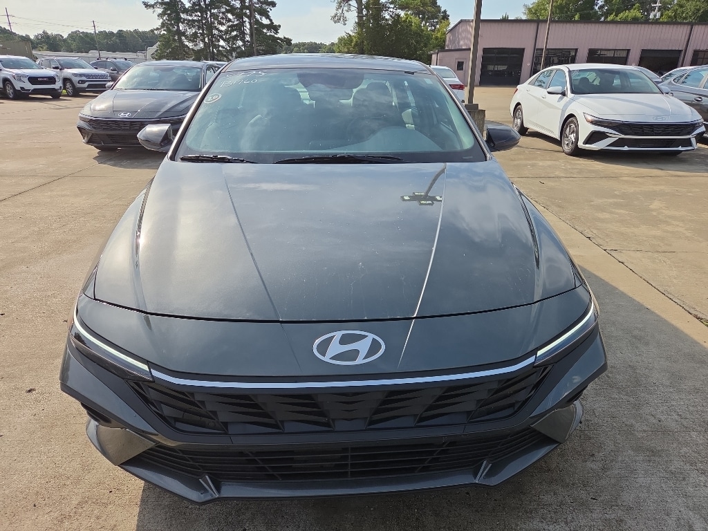 Used 2026 Hyundai Elantra SEL Sport Sedan