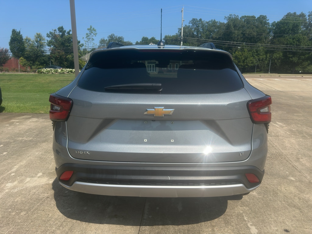 Used 2025 Chevrolet Trax LT SUV