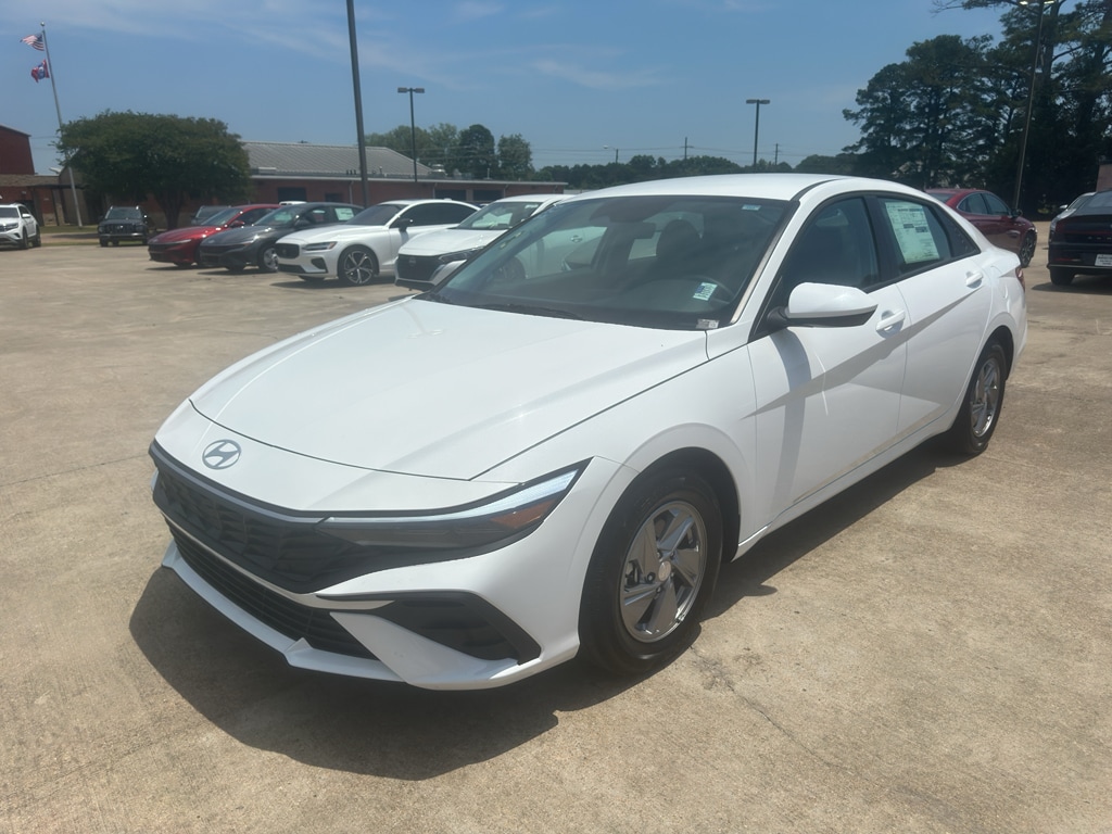 2026 Hyundai Elantra 2.0 SE IVT's photo
