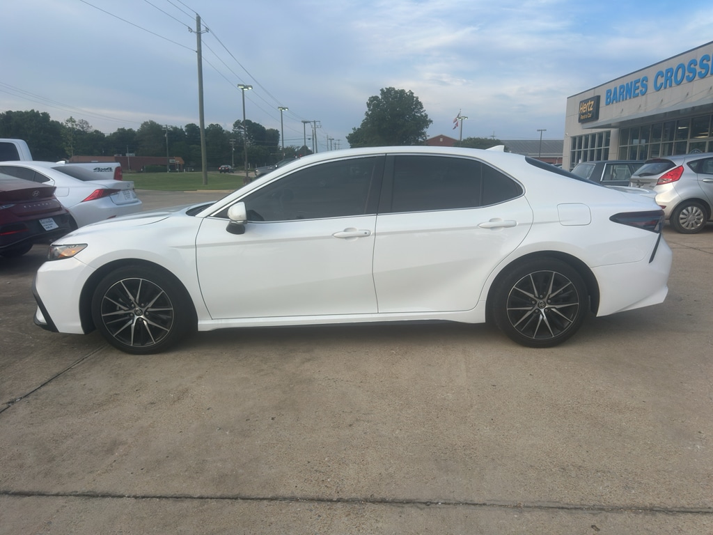 Used 2024 Toyota Camry SE Sedan