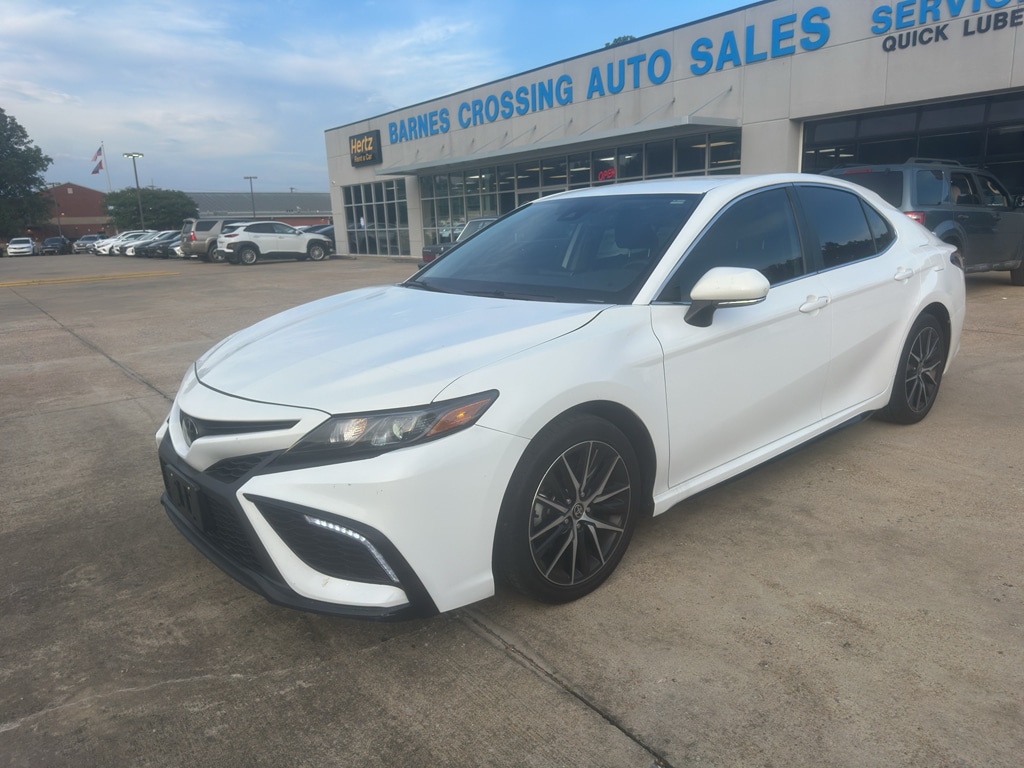 Used 2024 Toyota Camry SE Sedan