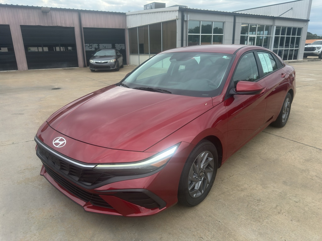 2024 Hyundai Elantra 2.0 SEL IVT's photo