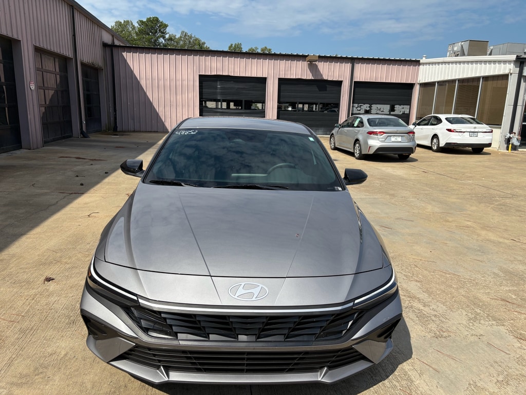 Used 2026 Hyundai Elantra SEL Sport Sedan