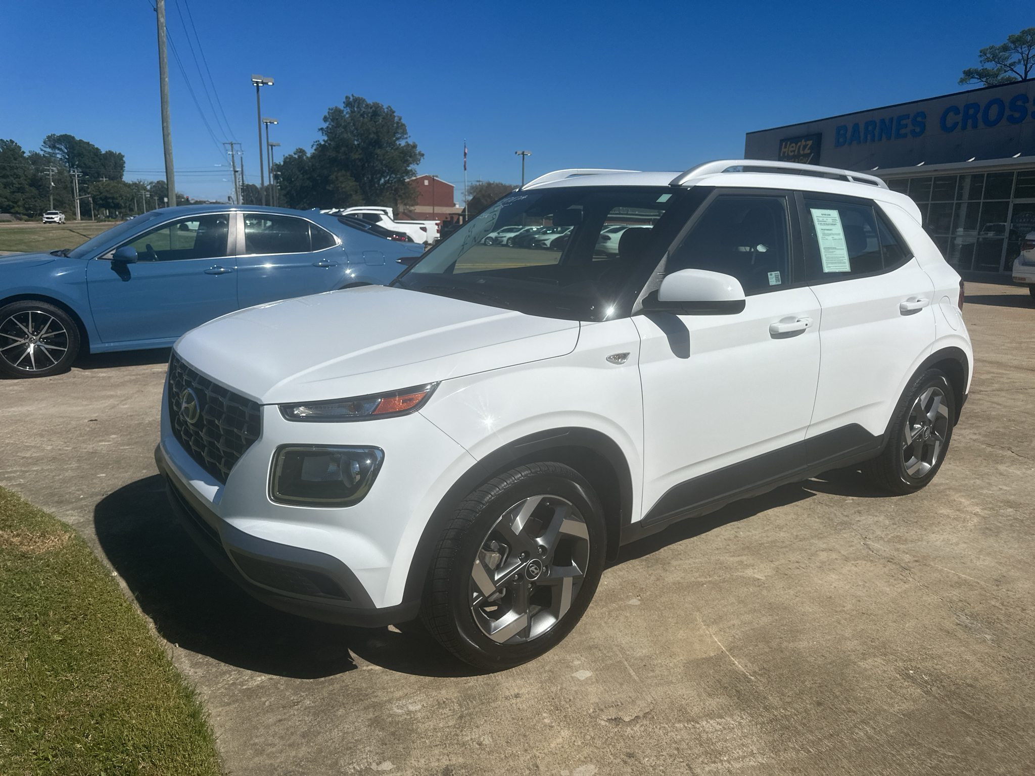 Used 2025 Hyundai Venue SUV