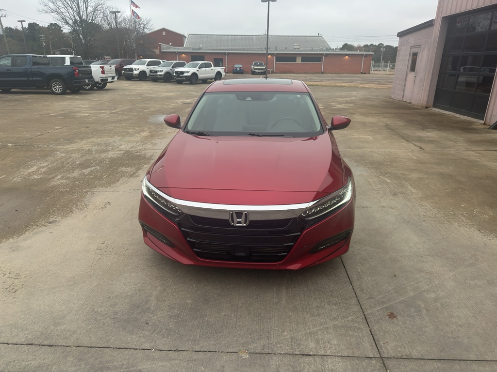 2018 Honda Accord Touring's photo