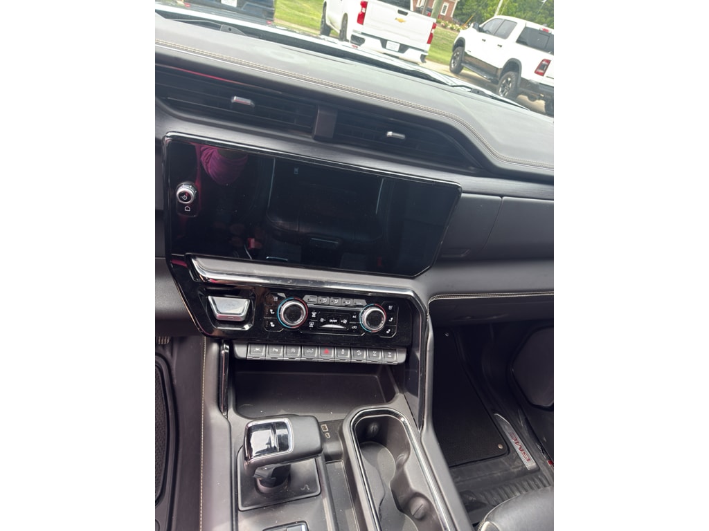 2023 GMC Sierra 1500 AT4X - Photo 9