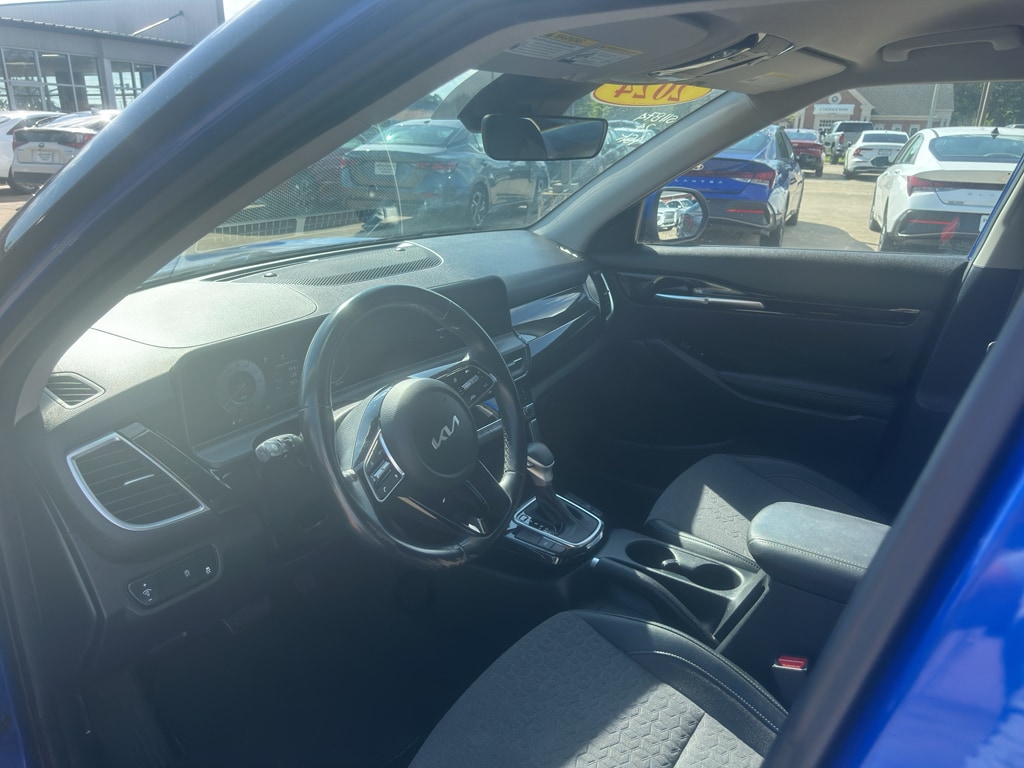 2024 Kia Seltos S - Photo 8