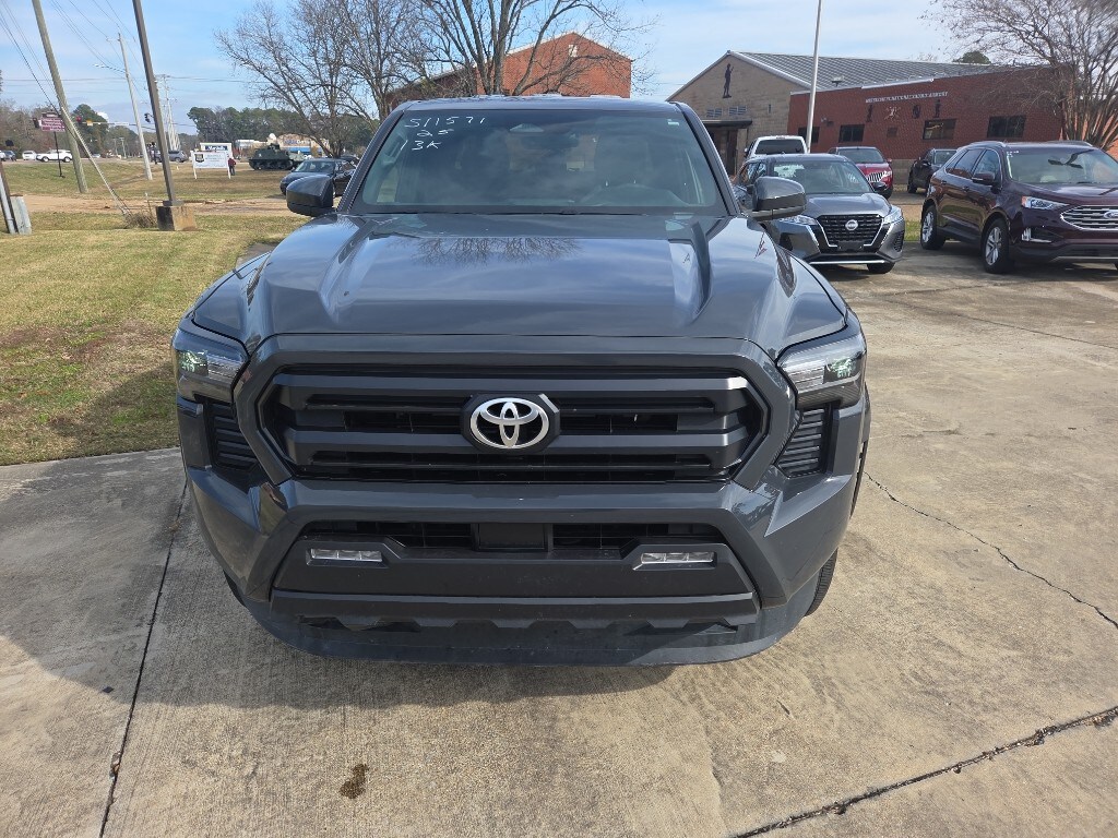 2025 Toyota Tacoma SR5 photo 2