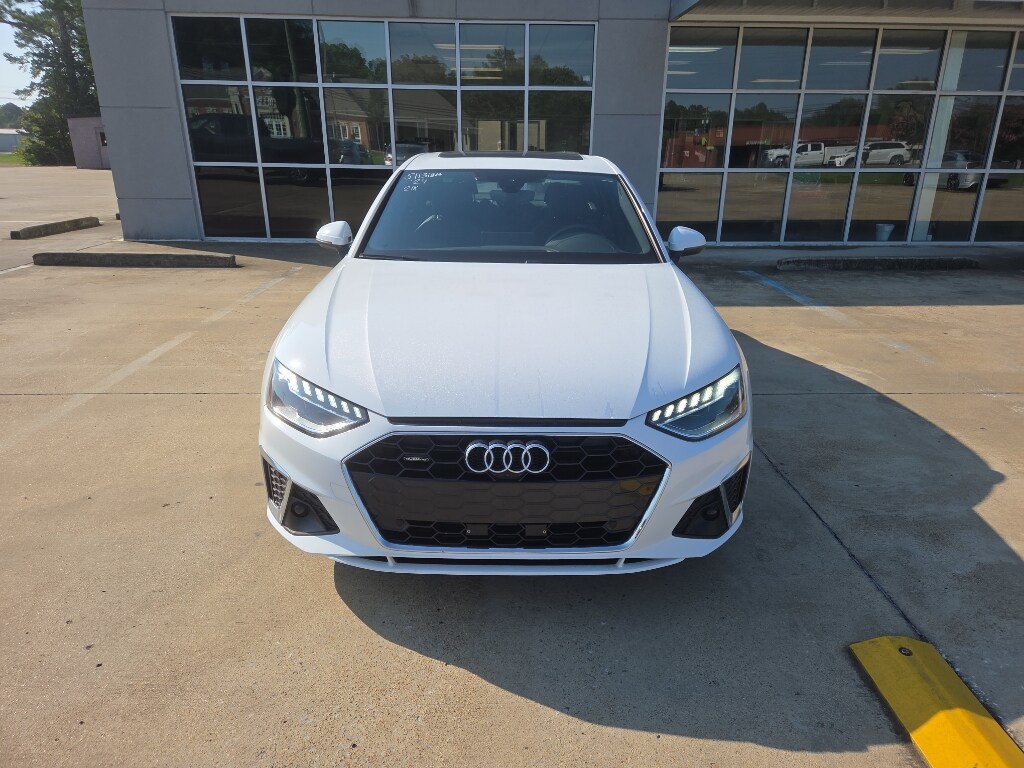 2024 Audi A4 45 S line Premium Plus photo 3
