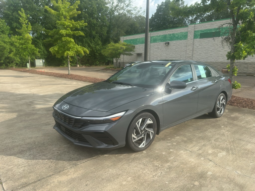 2024 Hyundai Elantra 2.0 SEL IVT's photo