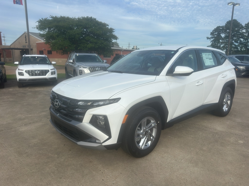 2026 Hyundai Tucson SE FWD's photo