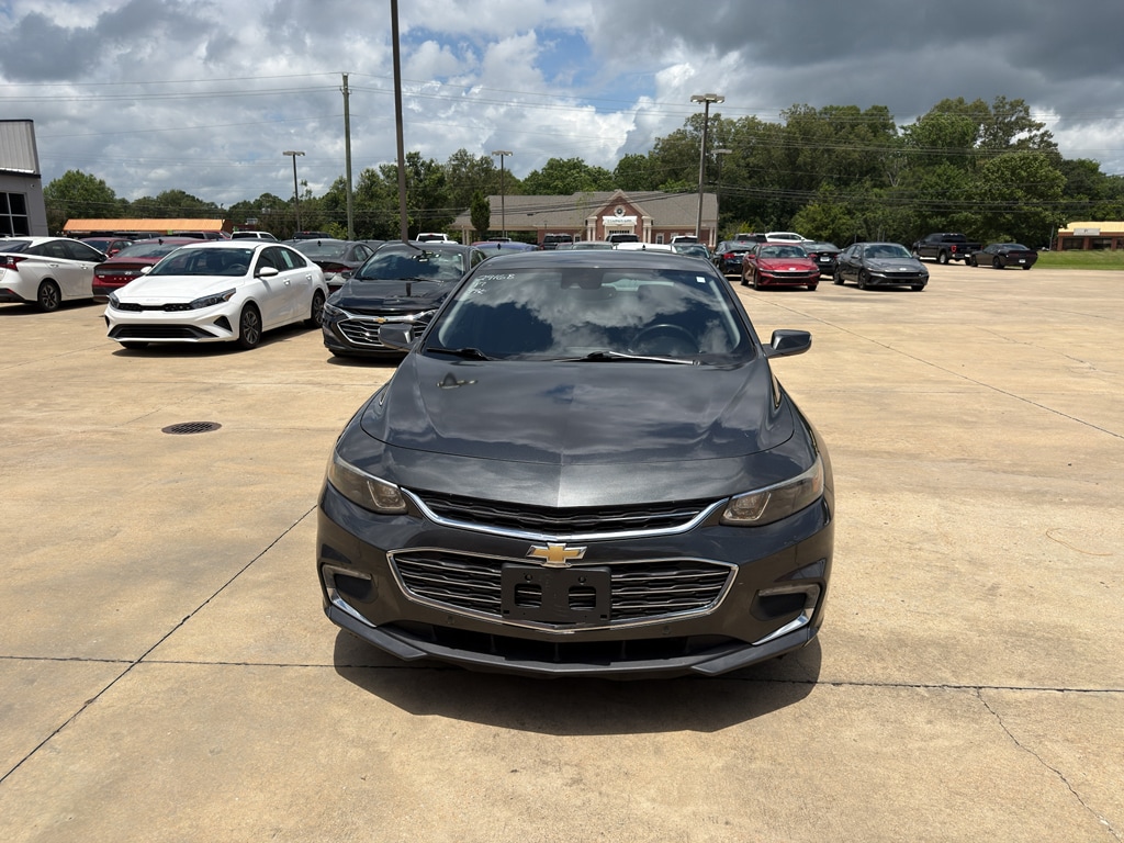 Used 2017 Chevrolet Malibu LT w/1LT Sedan