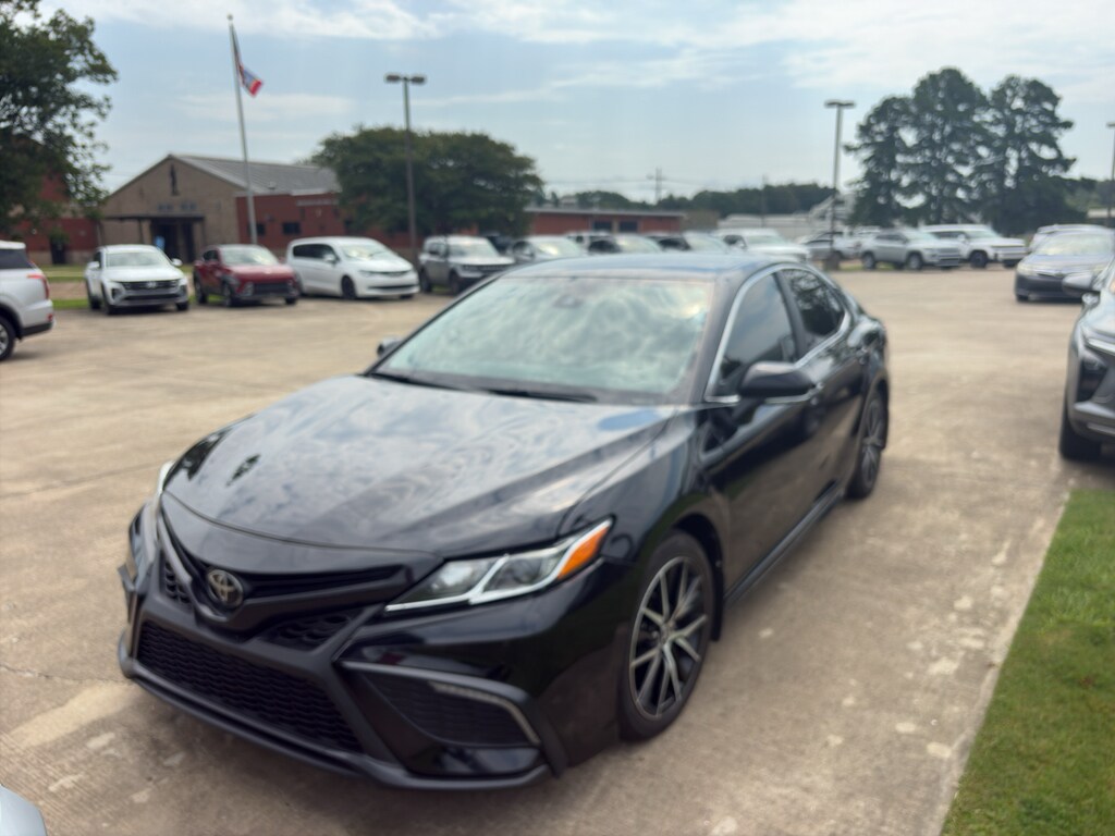 Used 2024 Toyota Camry SE Sedan