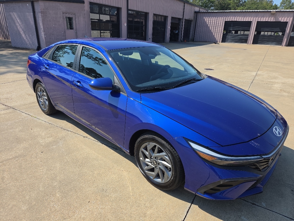 Used 2024 Hyundai Elantra SEL Sedan