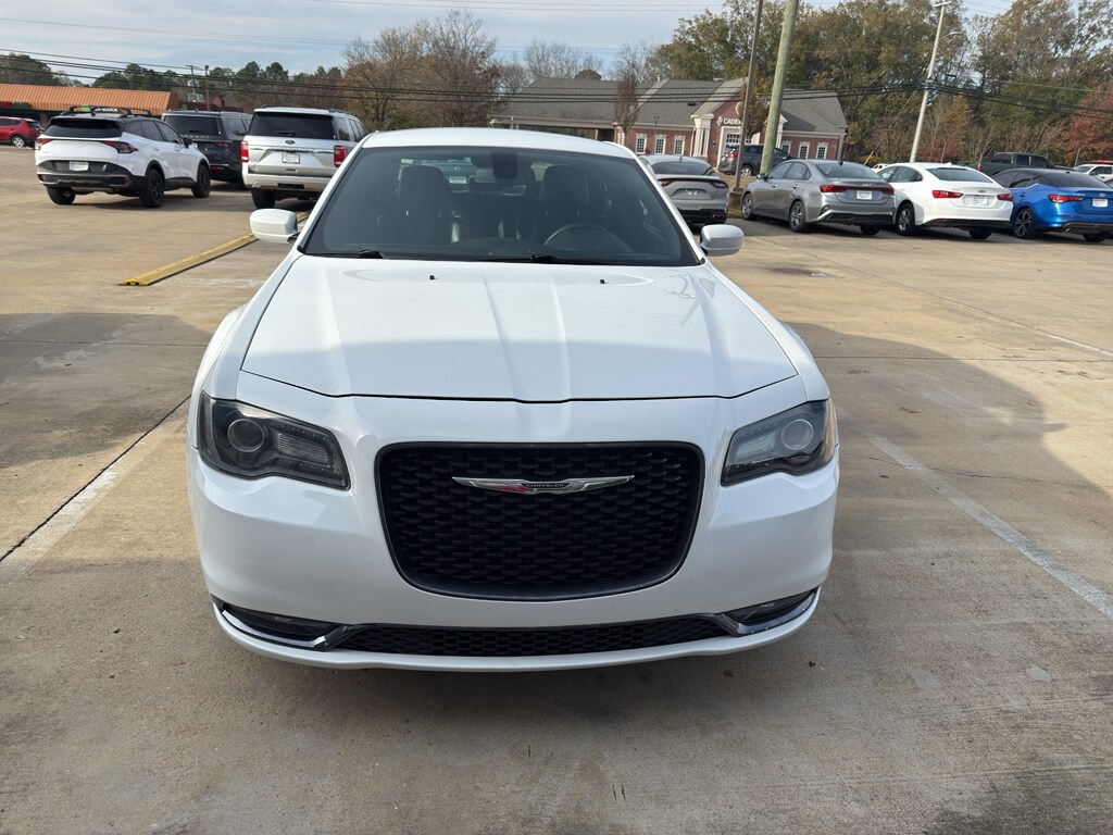 Used 2018 Chrysler 300 S Sedan