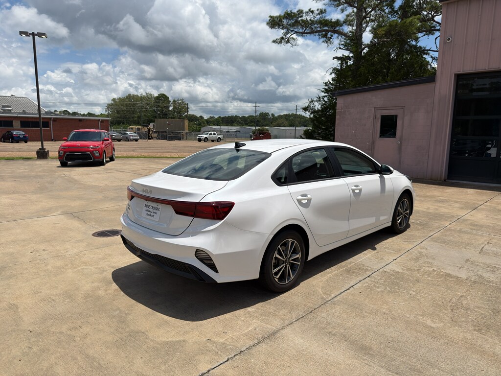 Used 2023 Kia Forte LXS Sedan