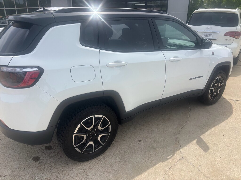 Used 2025 Jeep Compass Trailhawk SUV