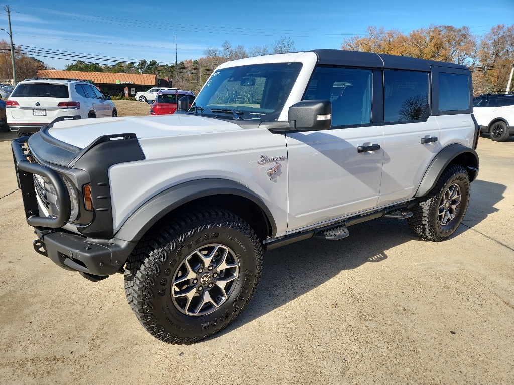 2024 Ford Bronco 4-Door Badlands's photo