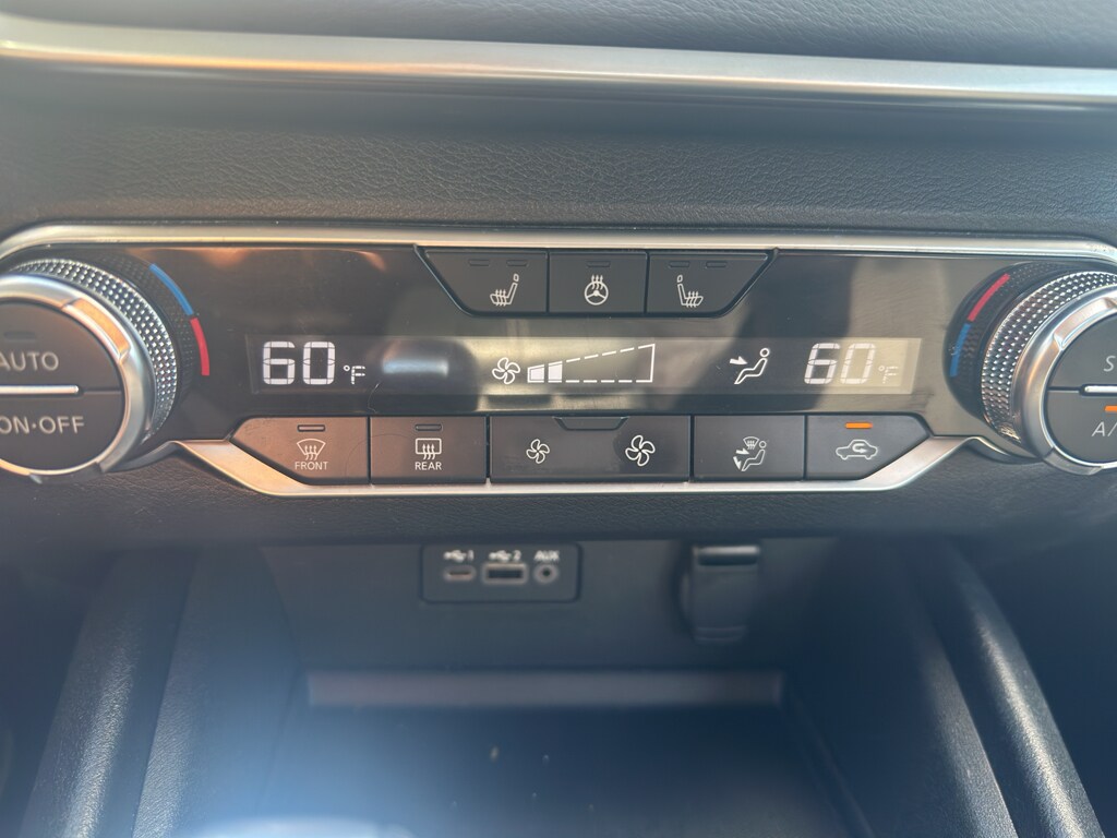 2019 Nissan Altima 2.5 SV photo 2