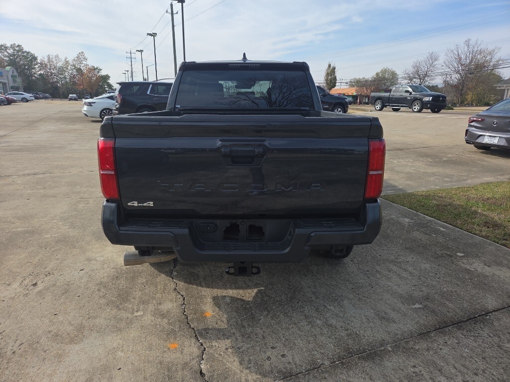 2025 Toyota Tacoma SR5 photo 4