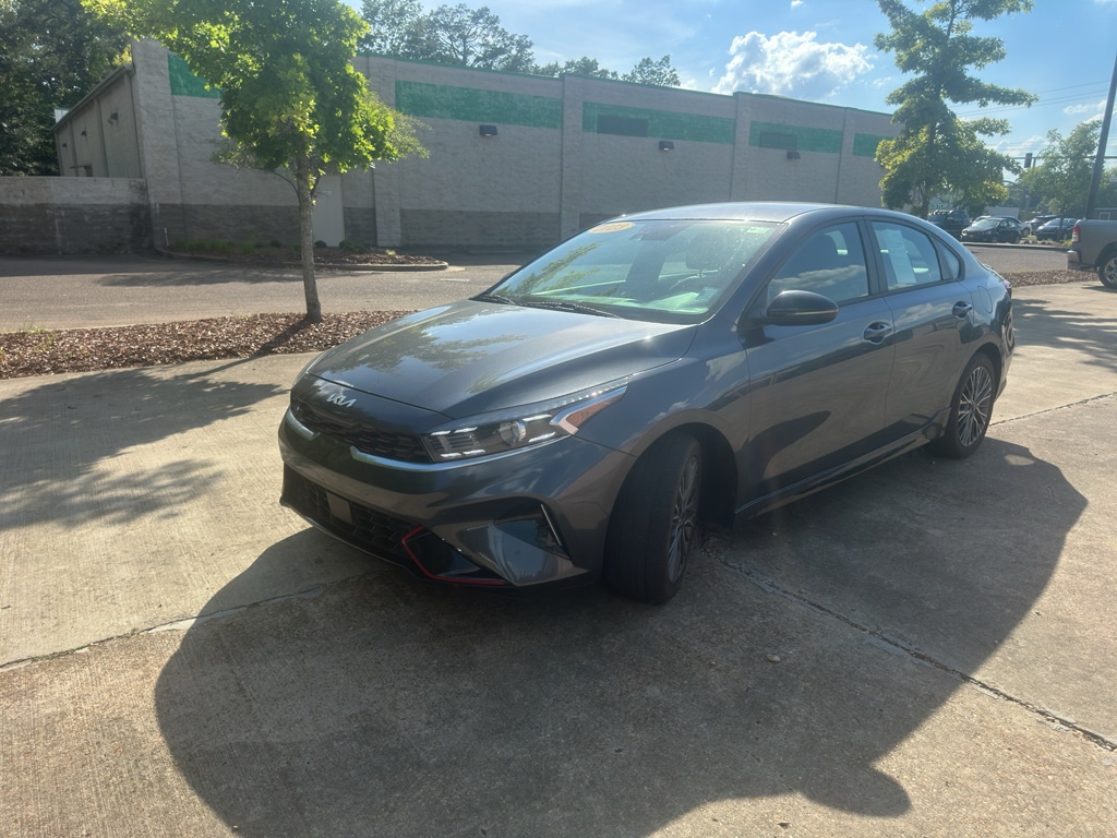 2023 Kia Forte GT-Line AT's photo