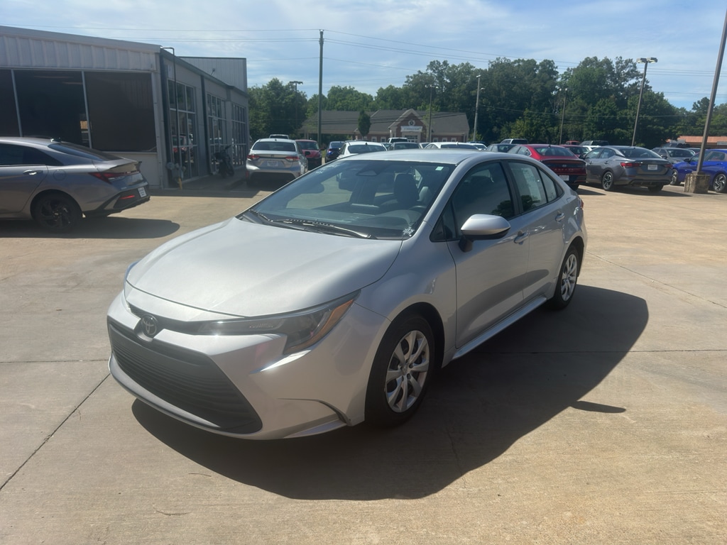 2024 Toyota Corolla LE CVT's photo