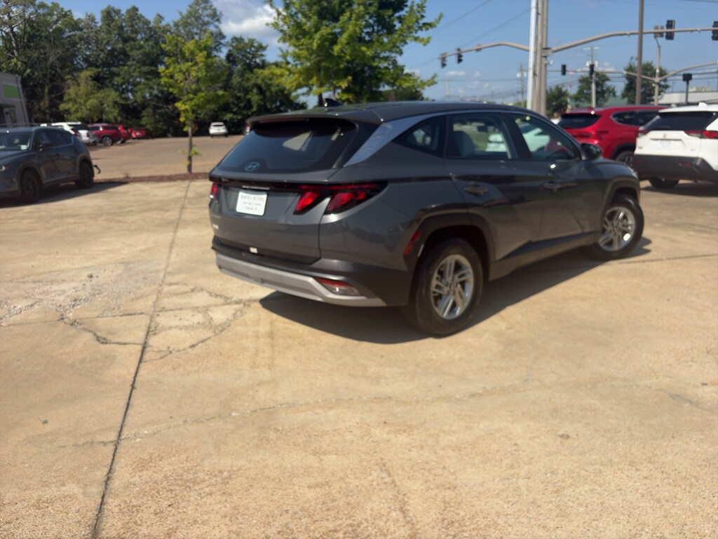 Used 2025 Hyundai Tucson SE SUV