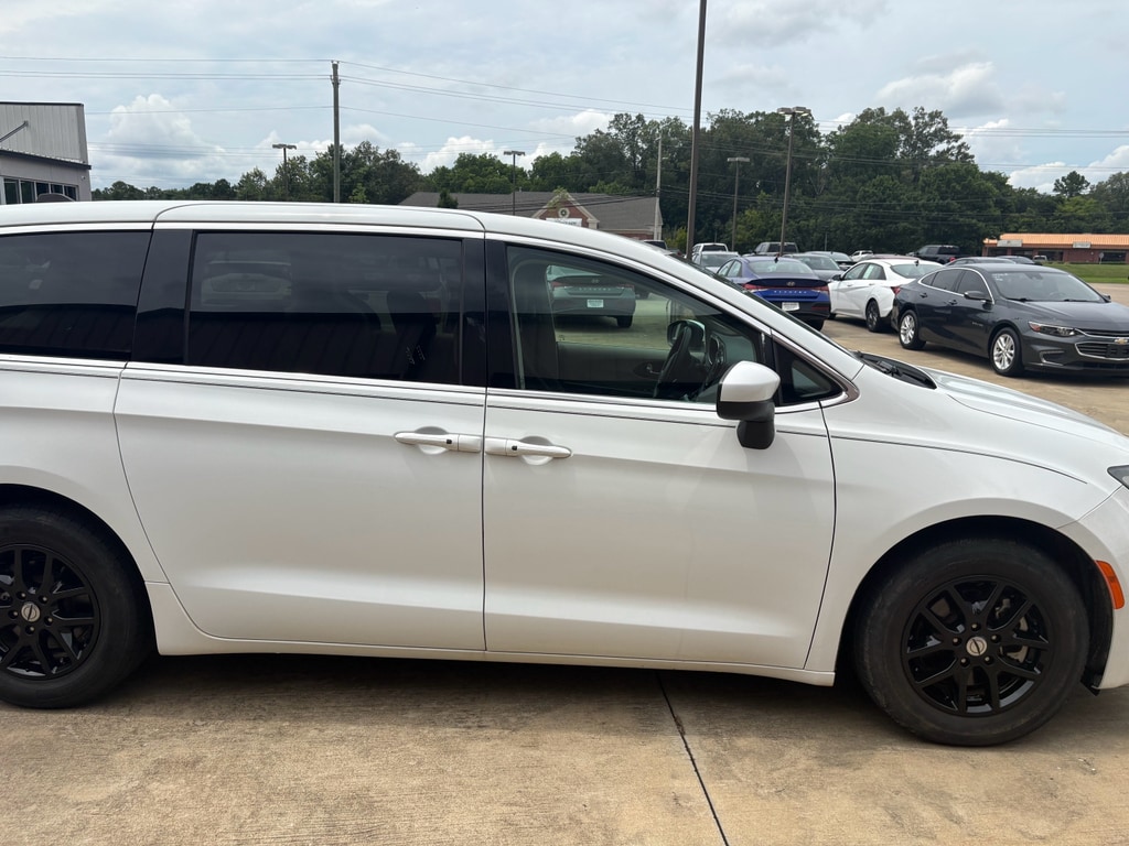Used 2022 Chrysler Voyager LX Van Passenger Van